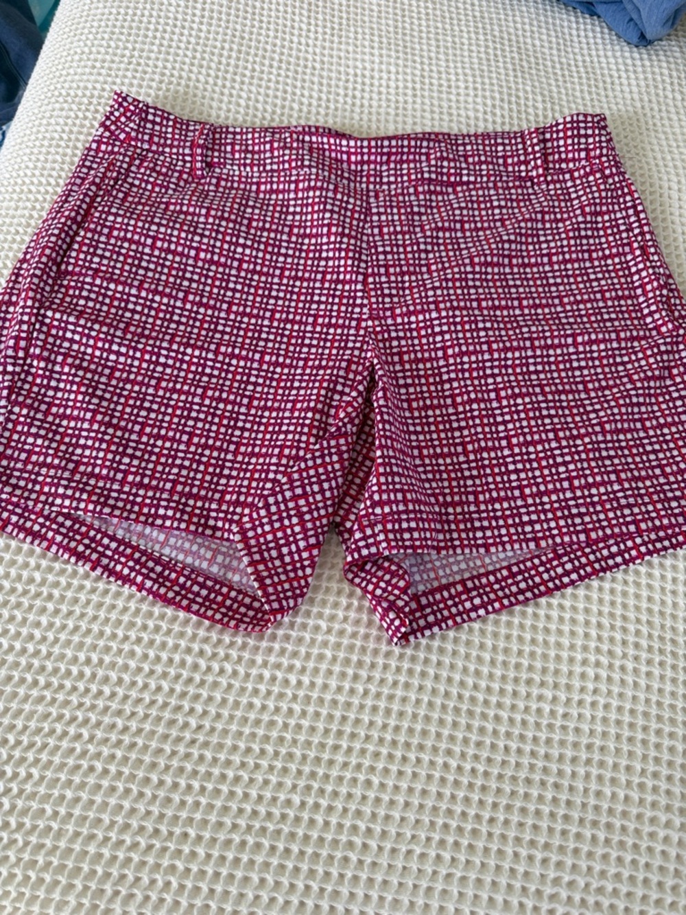 SPANX Pink and White Grid-Print Pull-On Bermuda Shorts